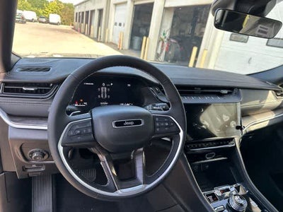 2027 Jeep Grand Cherokee Limited