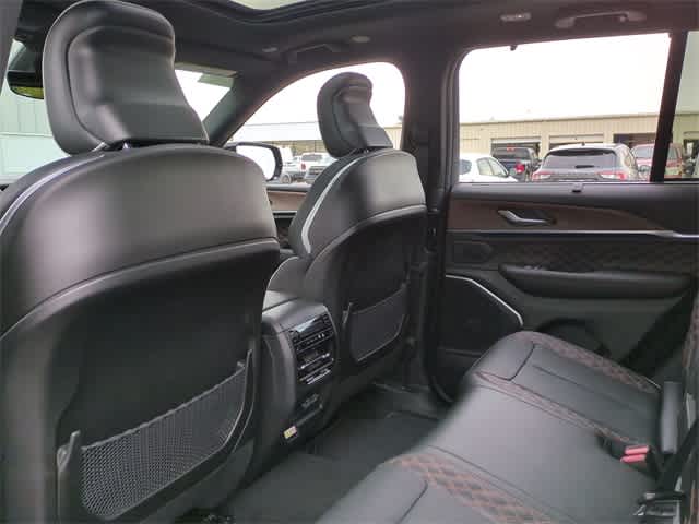 2025 Jeep Grand Cherokee GRAND CHEROKEE SUMMIT 4X4