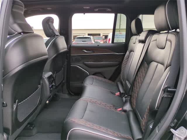 2025 Jeep Grand Cherokee GRAND CHEROKEE SUMMIT 4X4