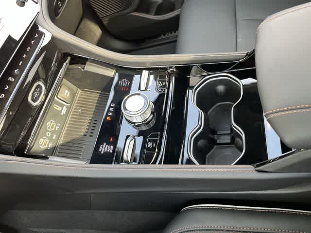 2027 Jeep Grand Cherokee Summit