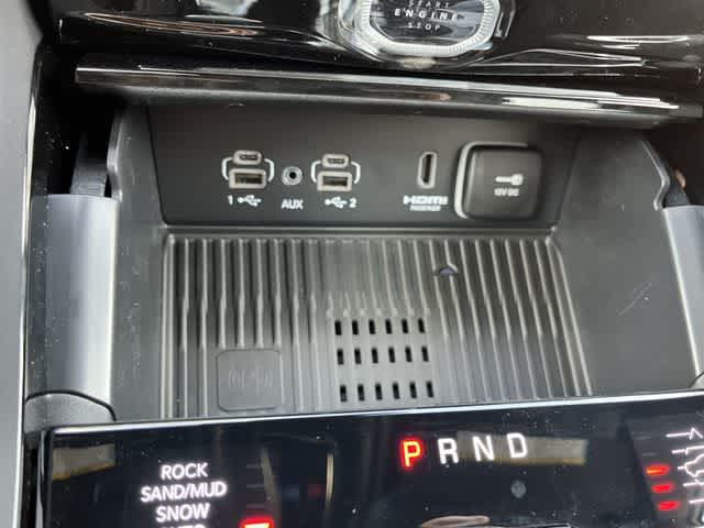 2027 Jeep Grand Cherokee Summit