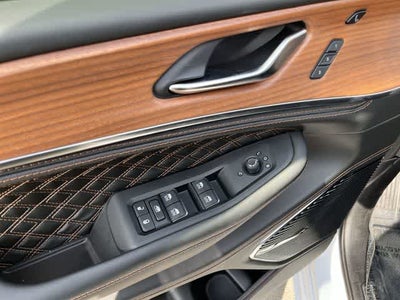 2027 Jeep Grand Cherokee Summit