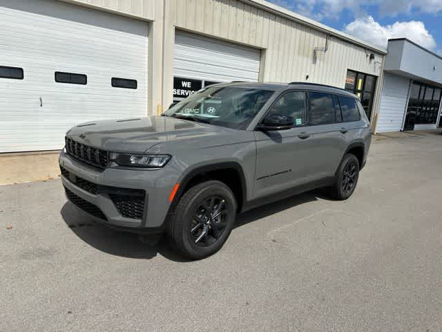 2027 Jeep Grand Cherokee L Laredo Altitude