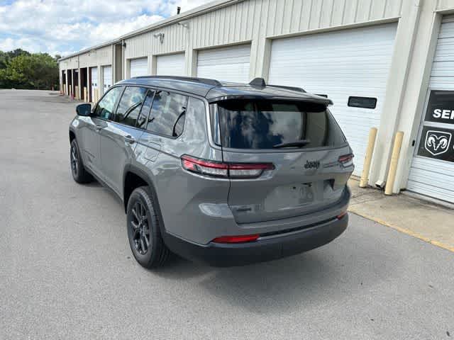 2027 Jeep Grand Cherokee L Laredo Altitude