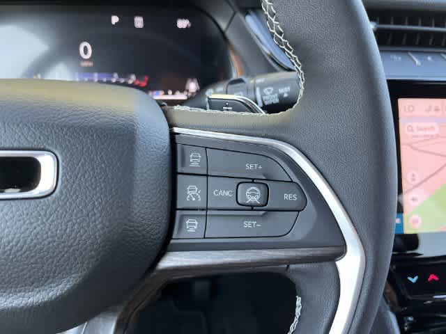2027 Jeep Grand Cherokee GRAND CHEROKEE L LAREDO ALTITUDE 4X4