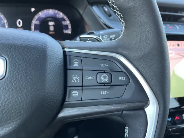 2027 Jeep Grand Cherokee GRAND CHEROKEE L LAREDO ALTITUDE 4X4