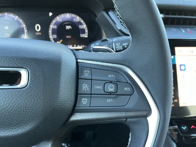 2027 Jeep Grand Cherokee GRAND CHEROKEE L LAREDO ALTITUDE 4X4