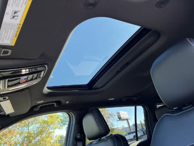 2027 Jeep Grand Cherokee GRAND CHEROKEE L LAREDO ALTITUDE 4X4