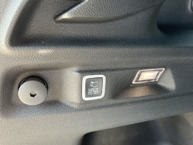 2027 Jeep Grand Cherokee GRAND CHEROKEE L LAREDO ALTITUDE 4X4