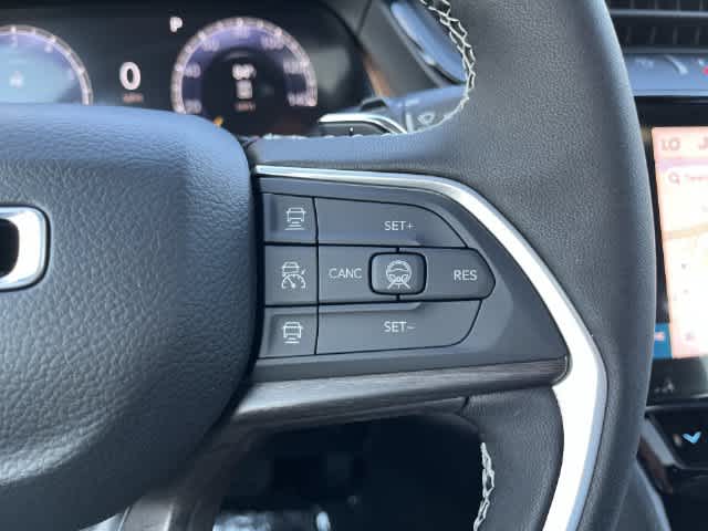 2027 Jeep Grand Cherokee GRAND CHEROKEE L LAREDO ALTITUDE 4X4