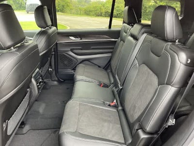 2027 Jeep Grand Cherokee GRAND CHEROKEE L LAREDO ALTITUDE 4X4