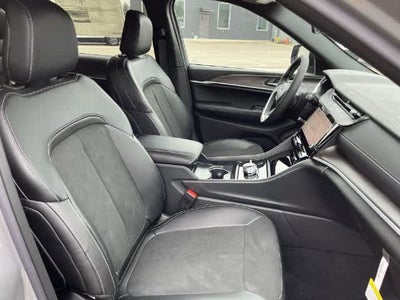 2027 Jeep Grand Cherokee GRAND CHEROKEE L LAREDO ALTITUDE 4X4