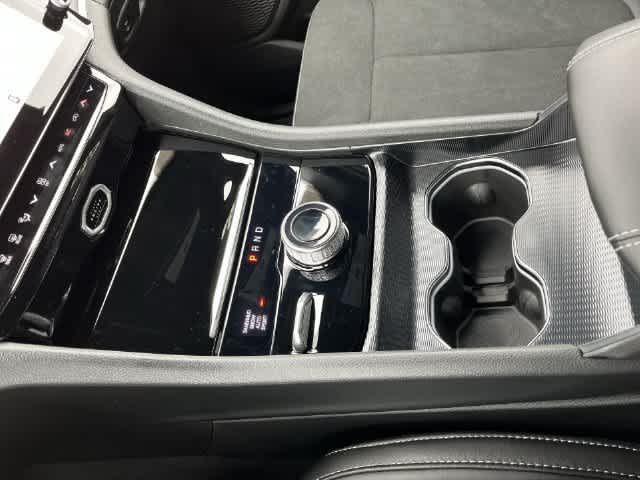 2027 Jeep Grand Cherokee GRAND CHEROKEE L LAREDO ALTITUDE 4X4