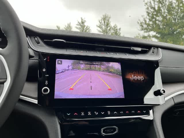 2027 Jeep Grand Cherokee GRAND CHEROKEE L LAREDO ALTITUDE 4X4