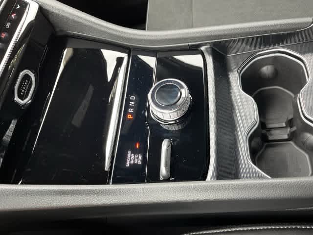 2027 Jeep Grand Cherokee GRAND CHEROKEE L LAREDO ALTITUDE 4X4