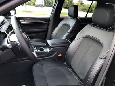 2026 Jeep Grand Cherokee Altitude 4x4