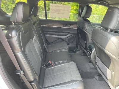 2027 Jeep Grand Cherokee GRAND CHEROKEE L LAREDO ALTITUDE 4X4