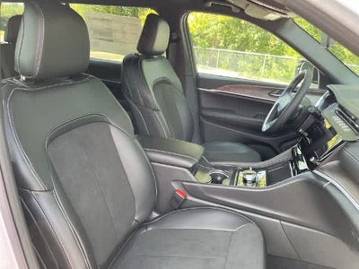 2027 Jeep Grand Cherokee GRAND CHEROKEE L LAREDO ALTITUDE 4X4