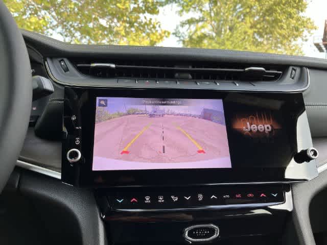2027 Jeep Grand Cherokee GRAND CHEROKEE L LAREDO ALTITUDE 4X4