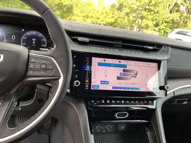2027 Jeep Grand Cherokee GRAND CHEROKEE L LIMITED 4X4
