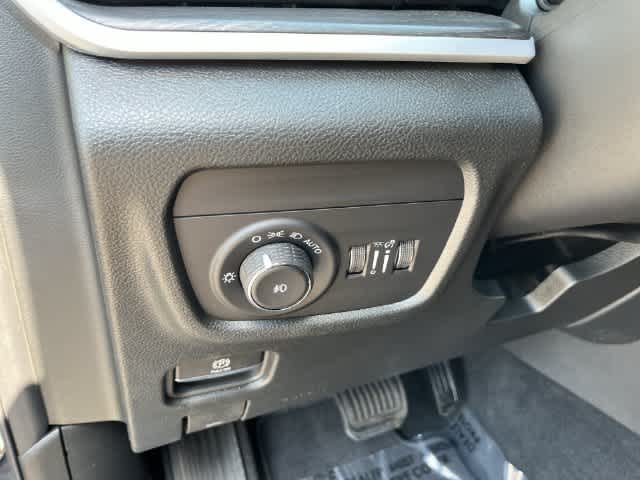 2027 Jeep Grand Cherokee GRAND CHEROKEE L LIMITED 4X4