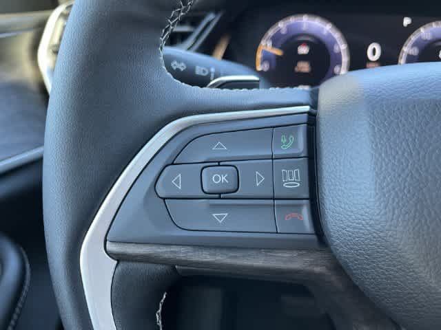 2027 Jeep Grand Cherokee GRAND CHEROKEE L LIMITED 4X4