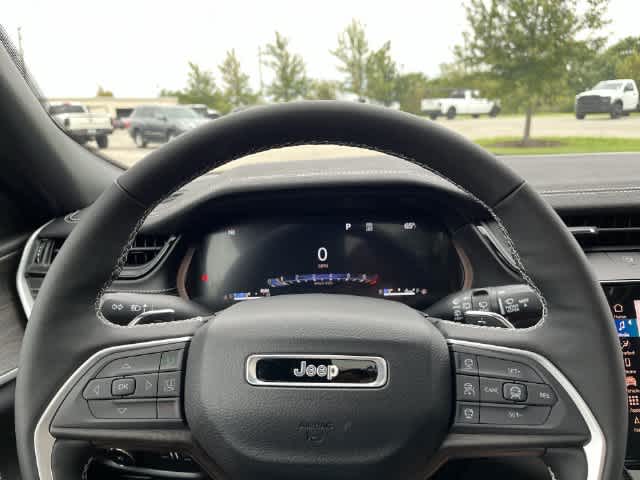 2027 Jeep Grand Cherokee GRAND CHEROKEE L LIMITED 4X4