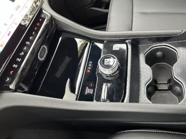 2027 Jeep Grand Cherokee GRAND CHEROKEE L LIMITED 4X4