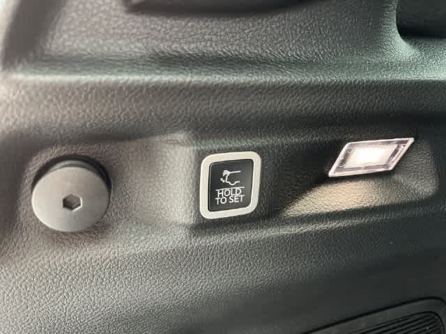 2027 Jeep Grand Cherokee GRAND CHEROKEE L LIMITED 4X4