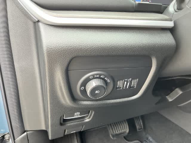 2027 Jeep Grand Cherokee GRAND CHEROKEE L LIMITED 4X4