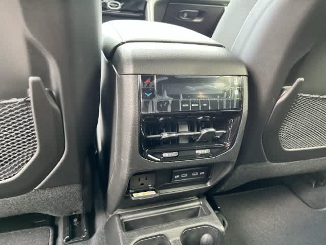 2027 Jeep Grand Cherokee GRAND CHEROKEE L LIMITED 4X4
