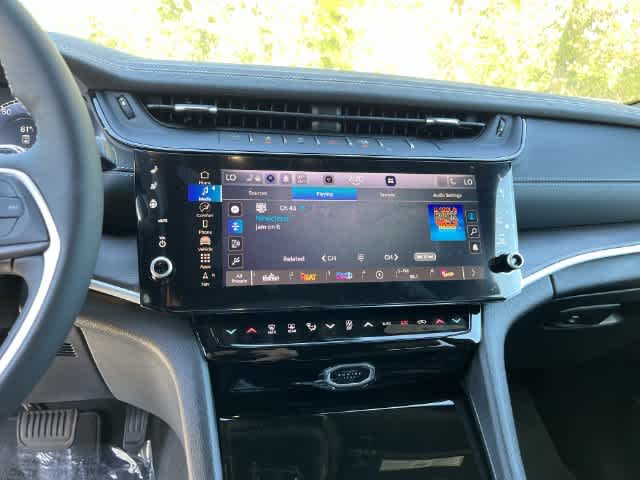 2027 Jeep Grand Cherokee GRAND CHEROKEE L LIMITED RESERVE 4X4