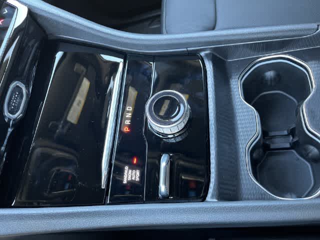 2027 Jeep Grand Cherokee GRAND CHEROKEE L LIMITED RESERVE 4X4