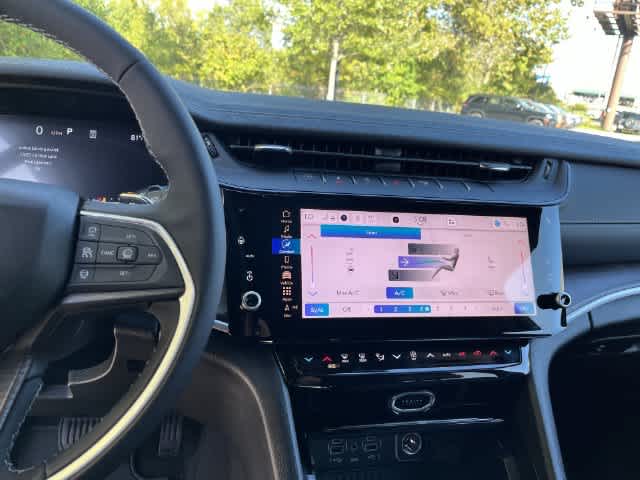 2027 Jeep Grand Cherokee GRAND CHEROKEE L LIMITED 4X4