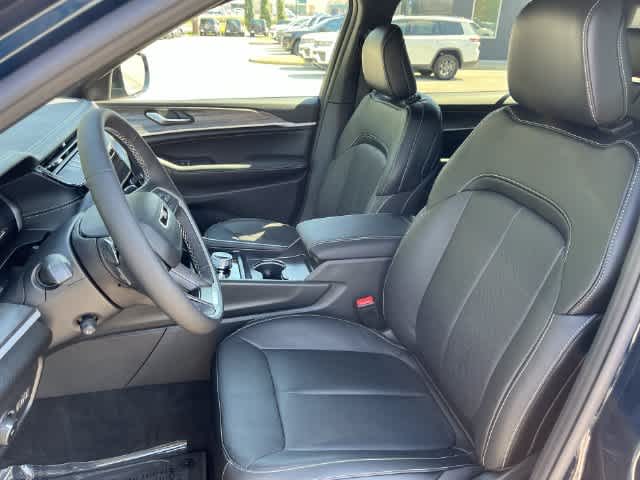 2027 Jeep Grand Cherokee GRAND CHEROKEE L LIMITED RESERVE 4X4