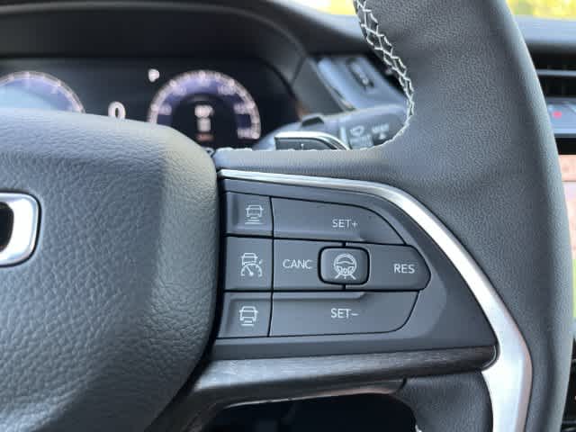 2027 Jeep Grand Cherokee GRAND CHEROKEE L LIMITED RESERVE 4X4