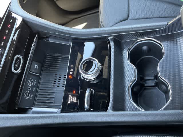 2027 Jeep Grand Cherokee GRAND CHEROKEE L LIMITED RESERVE 4X4