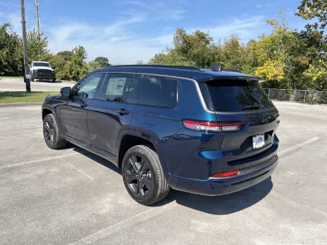 2027 Jeep Grand Cherokee GRAND CHEROKEE L LIMITED RESERVE 4X4
