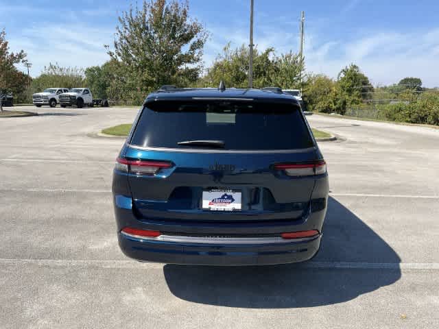 2027 Jeep Grand Cherokee GRAND CHEROKEE L LIMITED RESERVE 4X4