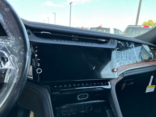 2027 Jeep Grand Cherokee Summit