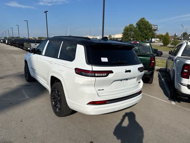 2027 Jeep Grand Cherokee Summit
