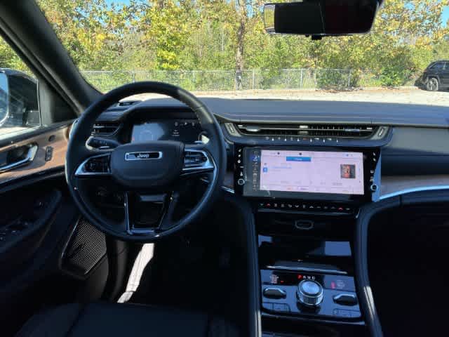 2027 Jeep Grand Cherokee GRAND CHEROKEE L SUMMIT 4X4