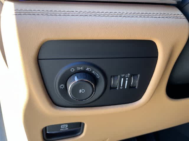 2027 Jeep Grand Cherokee GRAND CHEROKEE L SUMMIT 4X4