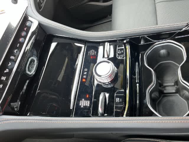 2027 Jeep Grand Cherokee GRAND CHEROKEE L SUMMIT 4X4