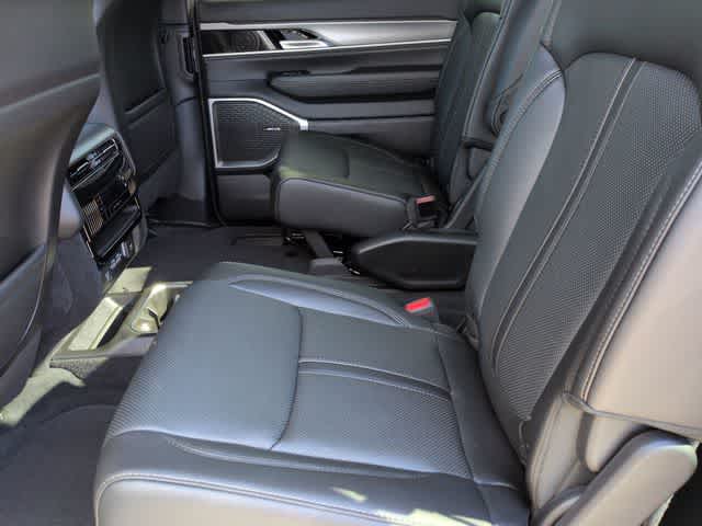 2026 Jeep Grand Wagoneer GRAND WAGONEER UPLAND 4X4