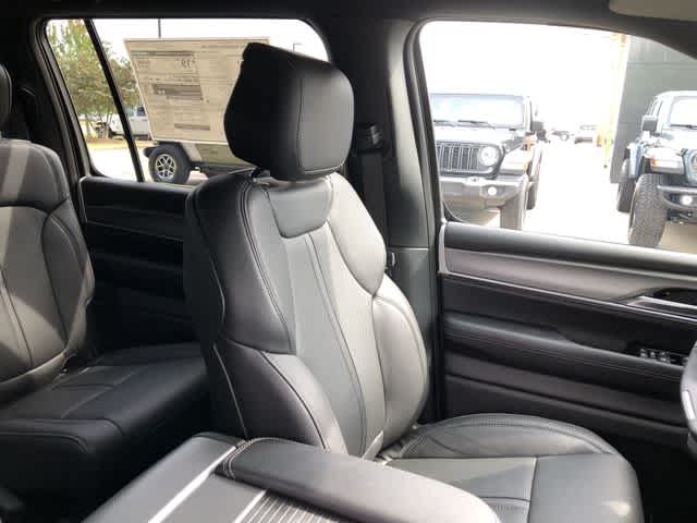 2026 Jeep Grand Wagoneer GRAND WAGONEER UPLAND 4X4