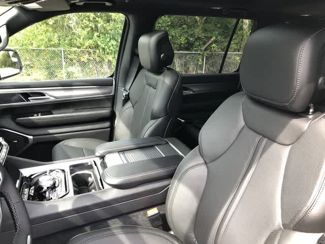 2026 Jeep Grand Wagoneer GRAND WAGONEER UPLAND 4X4