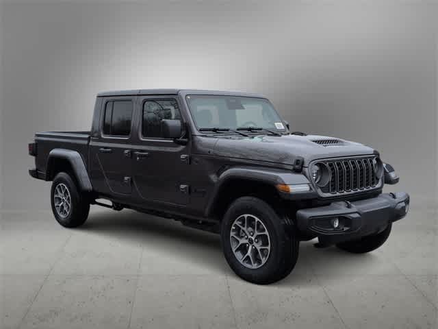 2026 Jeep Gladiator Sport S photo 2