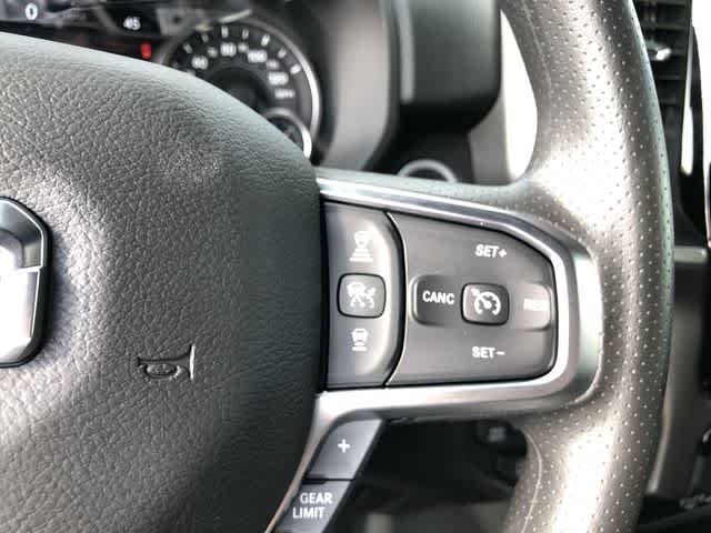 2026 RAM 1500 RAM 1500 EXPRESS CREW CAB 4X4 5'7' BOX
