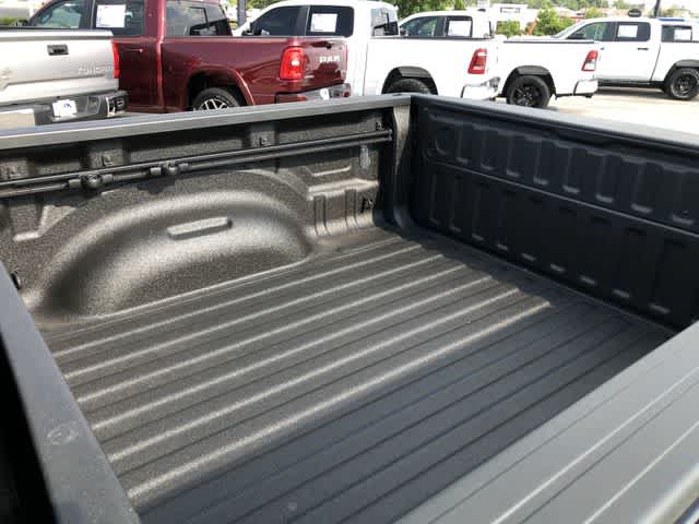2026 RAM 1500 RAM 1500 EXPRESS CREW CAB 4X4 5'7' BOX